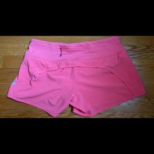 Lululemon shorts excellent condition.
